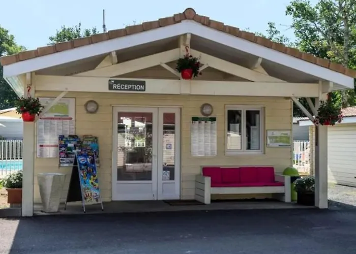 Parque de Campismo Mobil-home Confortable Avec Terrasse à - Api-1-52-286